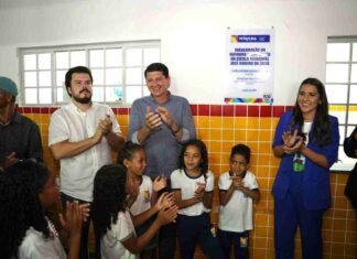 Simão entrega escola municipal em Nova Descoberta ampliada e reformada