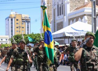 Petrolina celebra o 7 de setembro com Desfile Cívico-Militar e Hasteamento da Bandeira