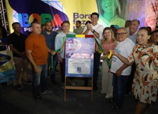 Simão Durando inicia entregas do aniversário de Petrolina com avenida pavimentada no Antônio Cassimiro e Mandacaru