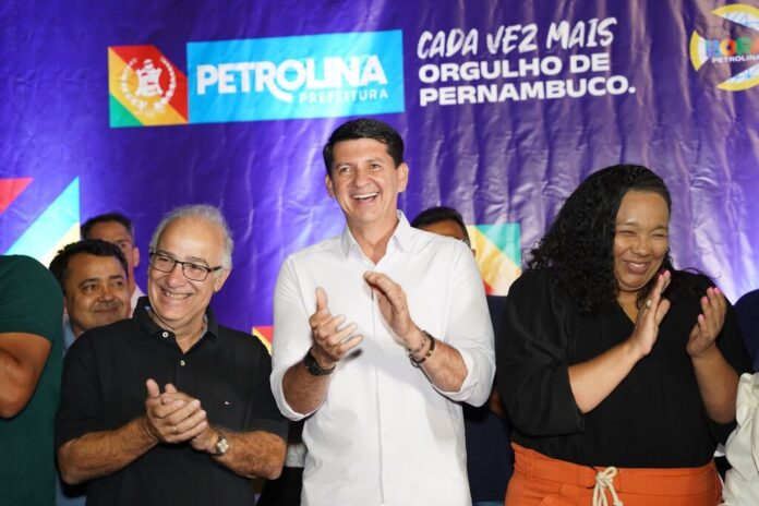 Simão Durando inaugura reforma e ampliação de Escola na área irrigada de Petrolina