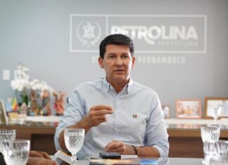 Prefeito Simão se reúne com promotora do Ministério Público para discutir soluções para a falta de água em Petrolina