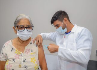 Secretaria de Saúde de Petrolina oferece segunda dose da vacina bivalente contra a Covid-19