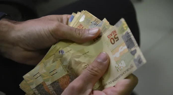 Consulta ao valor do PIS/Pasep de 2024 é liberada