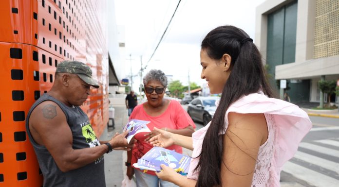 Prodecon comemora Dia do Consumidor com orientações no centro de Petrolina