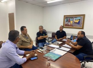 Prefeitura e Anatel se reúnem para discutir melhorias da internet e telefonia durante o São João de Petrolina
