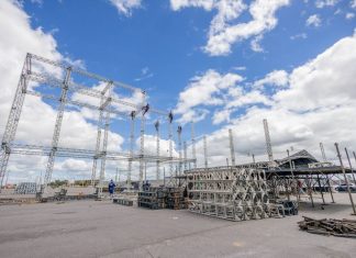 Estrutura do São João de Petrolina começa a ser erguida no Pátio Ana das Carrancas