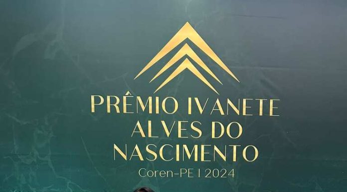 Instrutora do Senac Petrolina recebe prêmio Ivanete Alves do Nascimento do Coren