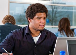 SESI-PE oferece 300 vagas para cursos de qualificação profissional gratuitos e a distância