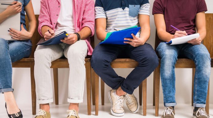 Número de jovens que não estudam nem trabalham cresce para 5,4 milhões