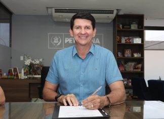 Simão Durando anuncia antecipação da primeira parcela do 13° salário dos servidores de Petrolina