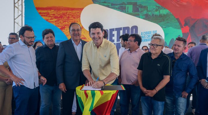 Simão Durando assina acordo para implantação de hospital oftalmológico da Fundação Altino Ventura