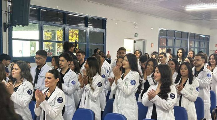 Cerimônia do Jaleco marca ingresso da quarta turma de Medicina na Facape