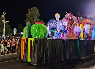 Desfile alegórico em homenagem aos 129 anos de Petrolina – Tema “Caatingue-se”