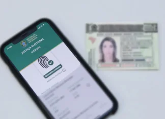 Eleitor precisa baixar e-Título até este sábado se pretende votar usando o título de eleitor digital