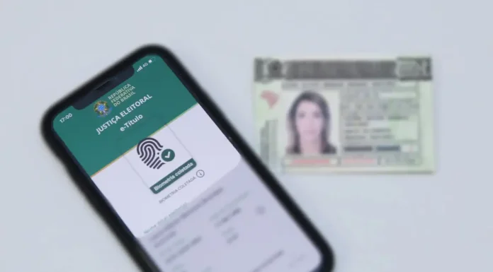 Eleitor precisa baixar e-Título até este sábado se pretende votar usando o título de eleitor digital
