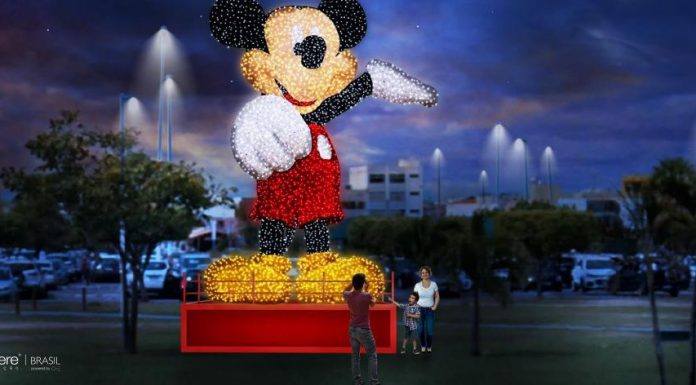 River Shopping inaugura decoração natalina exclusiva da Disney com chegada do Papai Noel