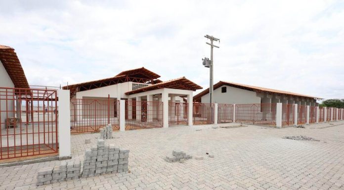 Escola no Residencial Nova Vida I está em fase de conclusão e vai ampliar o ensino público em Petrolina-PE