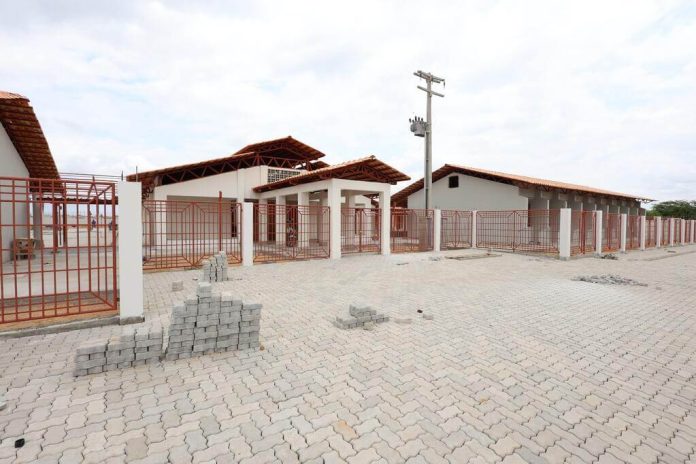 Escola no Residencial Nova Vida I está em fase de conclusão e vai ampliar o ensino público em Petrolina-PE