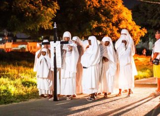 Tradição dos penitentes marca o período da quaresma em Juazeiro-BA