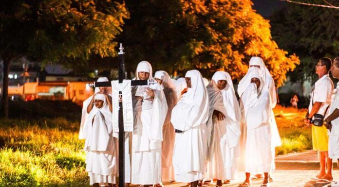 Tradição dos penitentes marca o período da quaresma em Juazeiro-BA