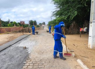 Prefeitura leva mutirão de serviços à Ilha do Massangano nos preparativos da festa do padroeiro