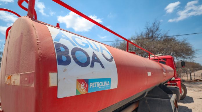 Prefeitura de Petrolina visita comunidades e realiza recadastramento no programa Água Boa