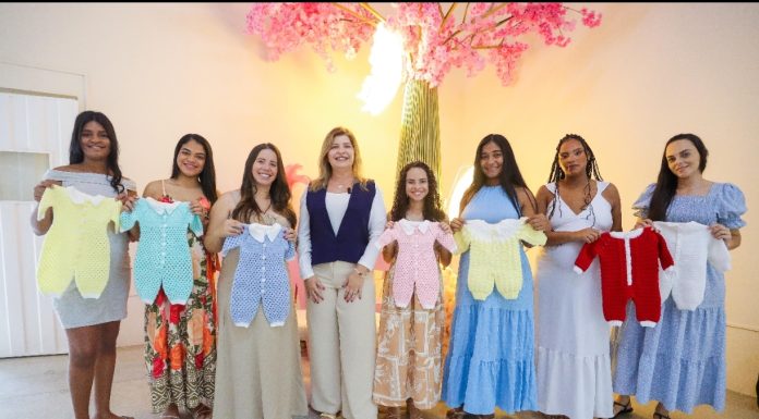 Transforma Petrolina promove encontro com gestantes e entrega kits de maternidade doados por voluntária