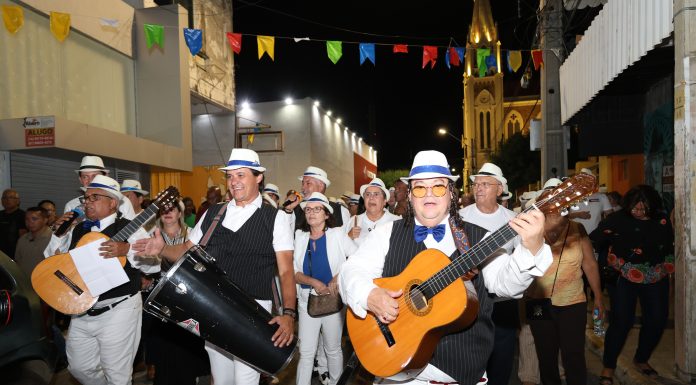 Serenata da Nossa Petrolina celebra a tradição musical da cidade