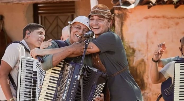 Sérgio do Forró participa do DVD Pé de Serrita de João Gomes