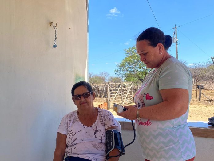 Um gesto de amor: o trabalho incansável dos Agentes Comunitários de Saúde em Petrolina