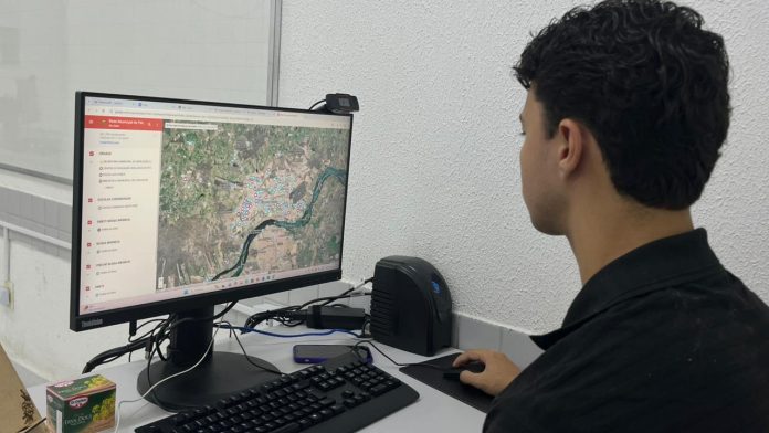 Prefeitura disponibiliza ferramenta que identifica escolas com vagas em Petrolina