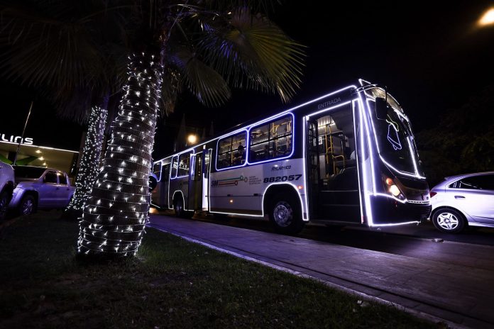 Simão Durando lança a 5ª edição do ‘Expresso Natalino’ com transporte gratuito para o circuito do Natal Luz