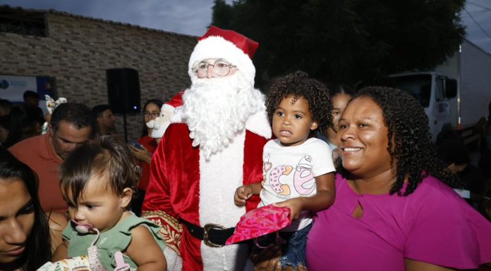Transforma Petrolina leva Natal Solidário para centenas de crianças no Nova Vida I