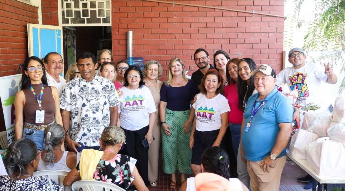 Transforma Petrolina realiza ação de Natal em entidade de apoio à saúde