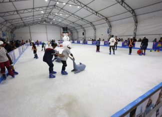 Pista de patinação no gelo atrai mais de 4.500 visitantes em Petrolina na primeira semana