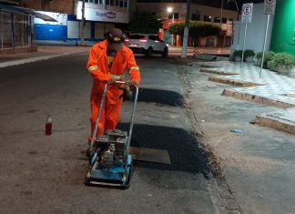 Petrolina: Operação Tapa-Buraco no período noturno é iniciada em Petrolina para melhorar mobilidade