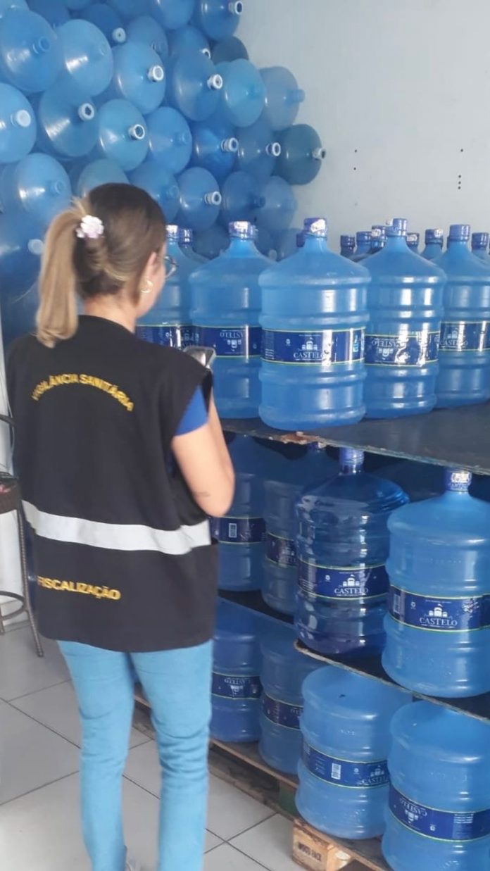Aumento na procura por água mineral acende alerta da vigilância sanitária em Petrolina