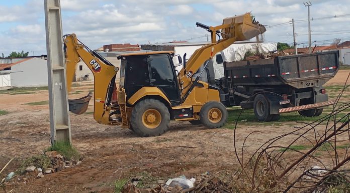 Mutirão de serviços públicos prepara comunidade para a 20ª edição do Bora Petrolina no bairro José e Maria