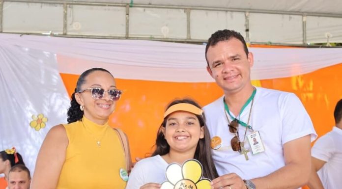 Casa Nova vai às ruas em mobilização contra o abuso e a exploração sexual de crianças e adolescentes Casa Nova vai às ruas em mobilização contra o abuso e a exploração sexual de crianças e adolescentes