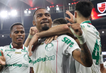 Palmeiras derrota Fla e amplia vantagem na liderança do Brasileiro