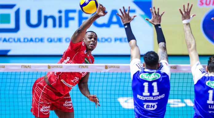 Sada Cruzeiro vence Vôlei Renata e é decacampeão da Superliga