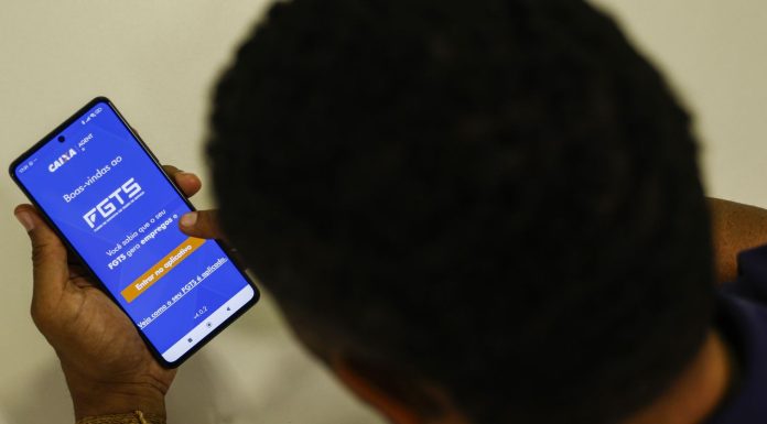 Desenrola 2.0 leva 1,4 milhão ao app do FGTS