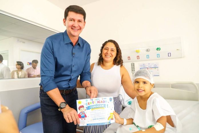 Prefeito Simão Durando acompanha ampliação de cirurgias de média complexidade Prefeito Simão Durando acompanha ampliação de cirurgias de média complexidade no Hospital Municipal de Petrolina