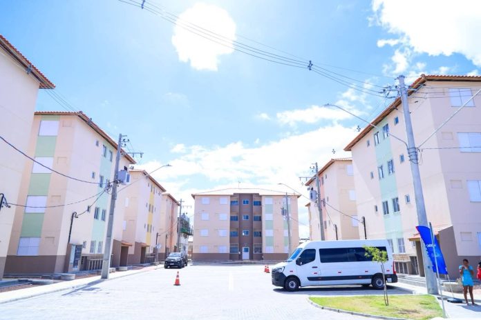 Prefeitura de Petrolina realiza primeira reunião informativa com famílias do Residencial Dom Avelar I