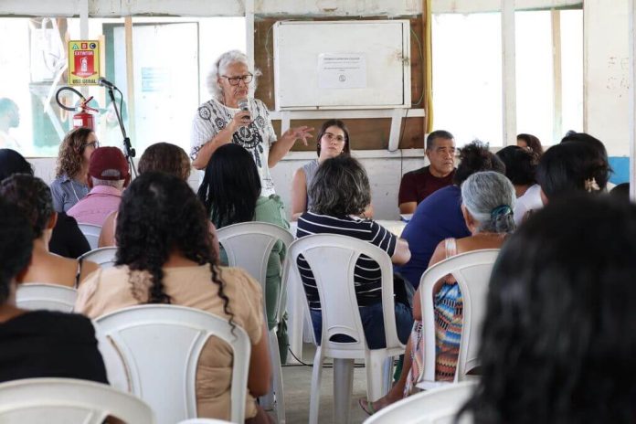 Prefeitura de Petrolina inicia ciclo de reuniões com beneficiários do Prefeitura de Petrolina inicia ciclo de reuniões com beneficiários do Residencial Dom Avelar I