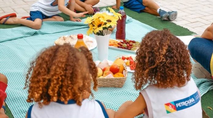 Durante o recesso escolar, Secretaria de Educação de Petrolina orienta famílias sobre a importância de manter uma alimentação saudável Durante o recesso escolar, Secretaria de Educação de Petrolina orienta famílias sobre a importância de manter uma alimentação saudável