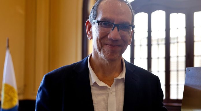 UFRJ inaugura rádio FM no Grande Rio
