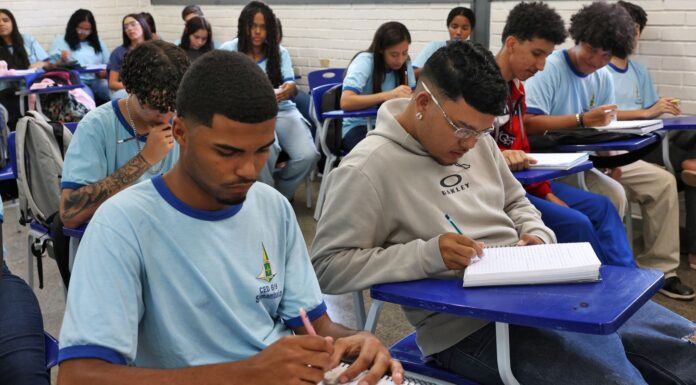 Pé-de-Meia: nascidos em setembro e outubro recebem parcela de R$ 200