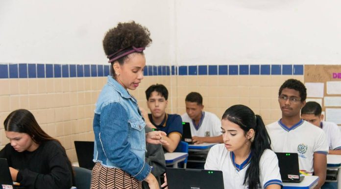 Semana do Dia Internacional da Juventude tem Blitz do Governo do Estado para ampliar o acesso ao ID Jovem na Região Metropolitana Semana do Dia Internacional da Juventude tem Blitz do Governo do Estado para ampliar o acesso ao ID Jovem na Região Metropolitana