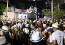 5ª Serenata da Nossa Petrolina celebra tradição, memória e música pelas ruas do Centro da cidade 5ª Serenata da Nossa Petrolina celebra tradição, memória e música pelas ruas do Centro da cidade